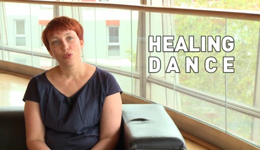 Miniature de la vidéo La healing dance : Interview Anne Décoret-Ahiha