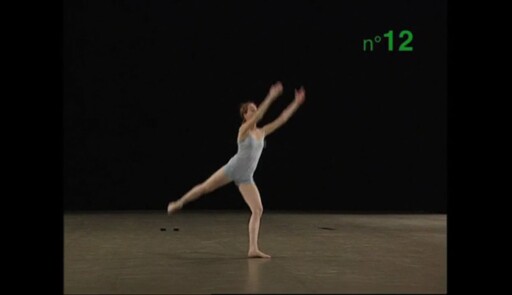 Miniature de la vidéo Epreuves de danse 2002. Danse contemporaine. Variation 12 fille 2e option