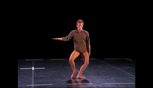 Miniature de la vidéo Epreuves de danse 2008. Danse contemporaine. Variation 12 garçon.