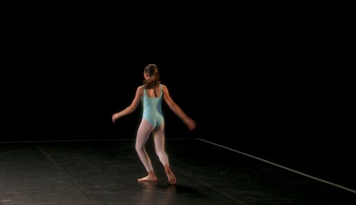 Miniature de la vidéo Contemporain – Epreuves de danse 2021. Variation N°8. Fin du 1er cycle, garçon et fille (reprise 2019)